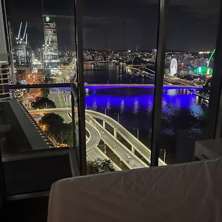 City Living - Brisbane River-View 2 Bedroom Apt 외부 사진